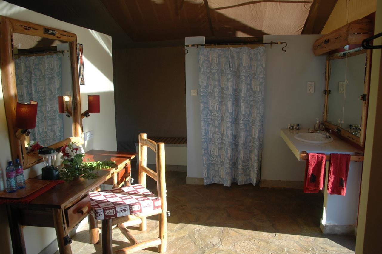 Villa Maneaters Tsavo Esterno foto